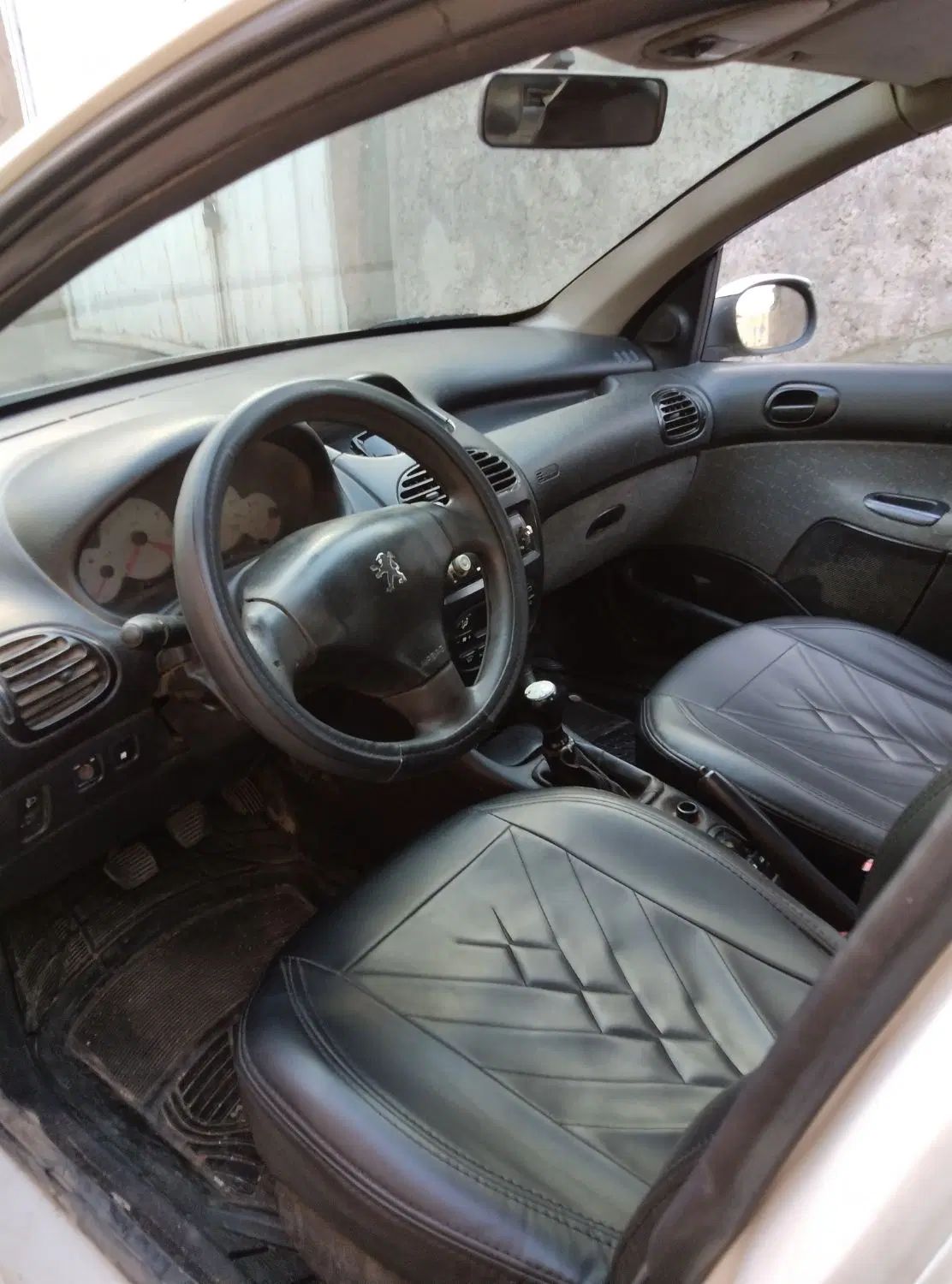 پژو ۲۰۶ صندوق دار v8 - 1389
