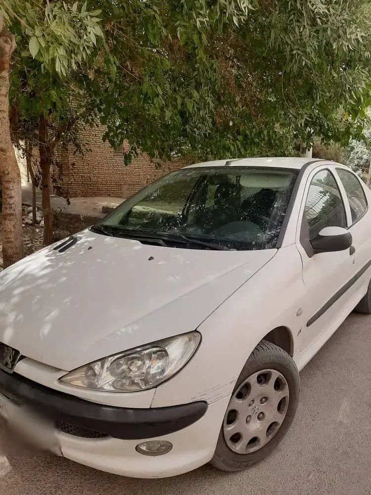 پژو ۲۰۶ صندوق دار v8 - 1395