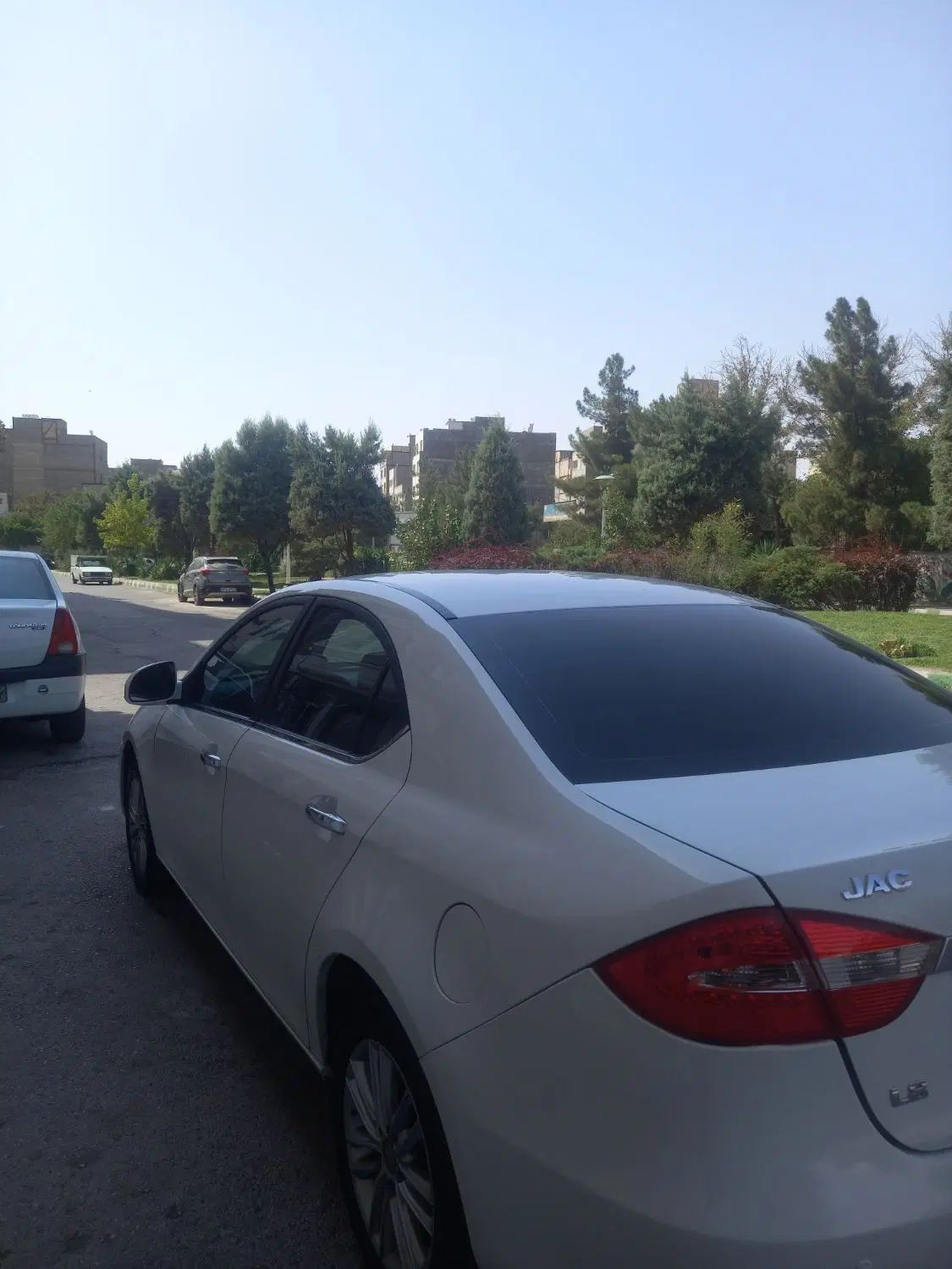 جک J5 اتوماتیک - 1394