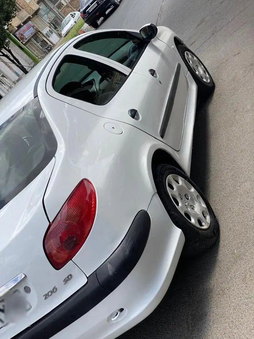 پژو ۲۰۶ صندوق دار v8 - 1395