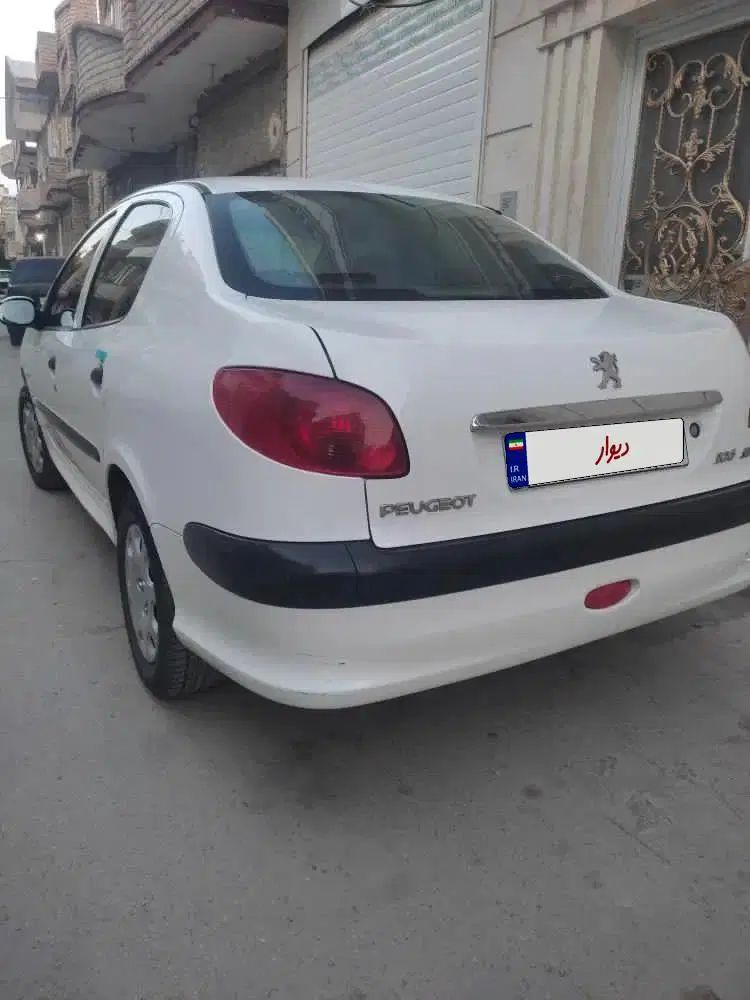 پژو ۲۰۶ صندوق دار v8 - 1390
