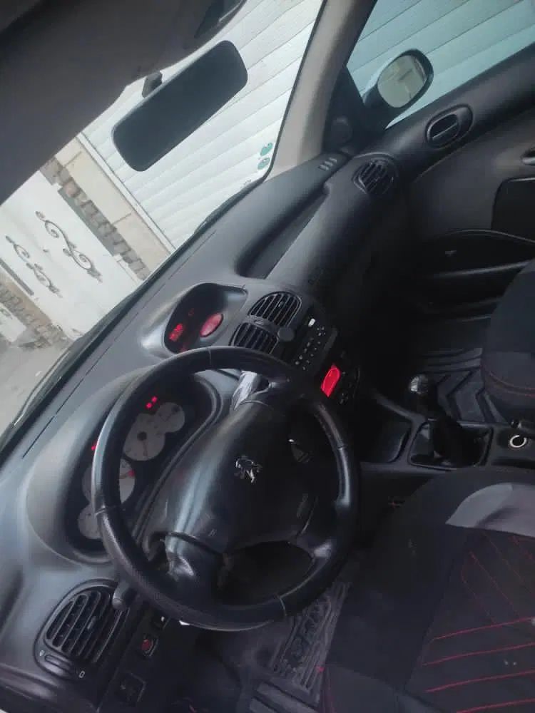 پژو ۲۰۶ صندوق دار v8 - 1390