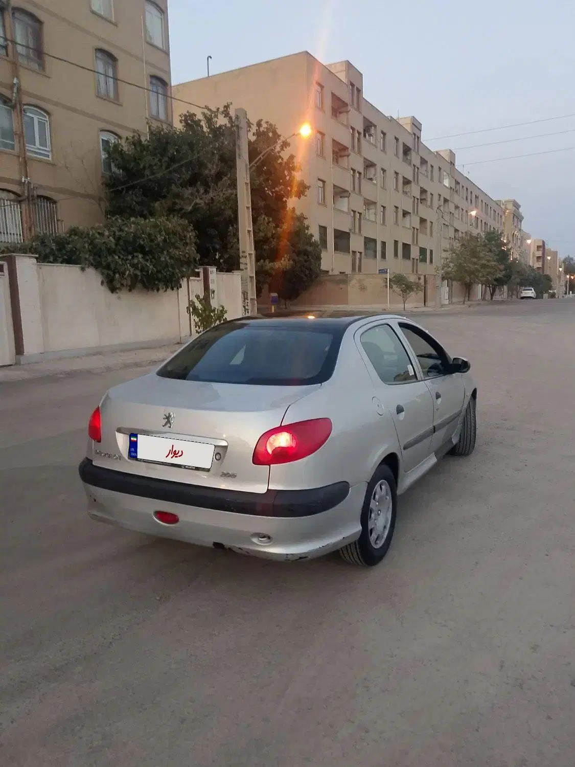 پژو ۲۰۶ صندوق دار v1 - 1390