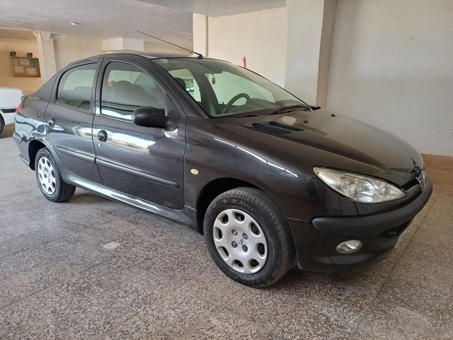 پژو ۲۰۶ صندوق دار v8 - 1392