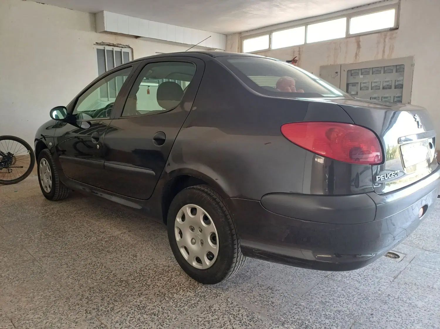 پژو ۲۰۶ صندوق دار v8 - 1392