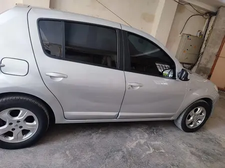 خودرو رنو، ساندرو آگهی ann_20039725