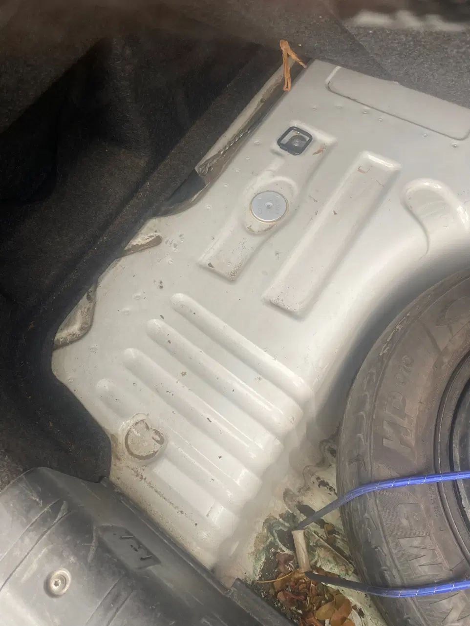 پژو ۲۰۶ صندوق دار v8 - 1397