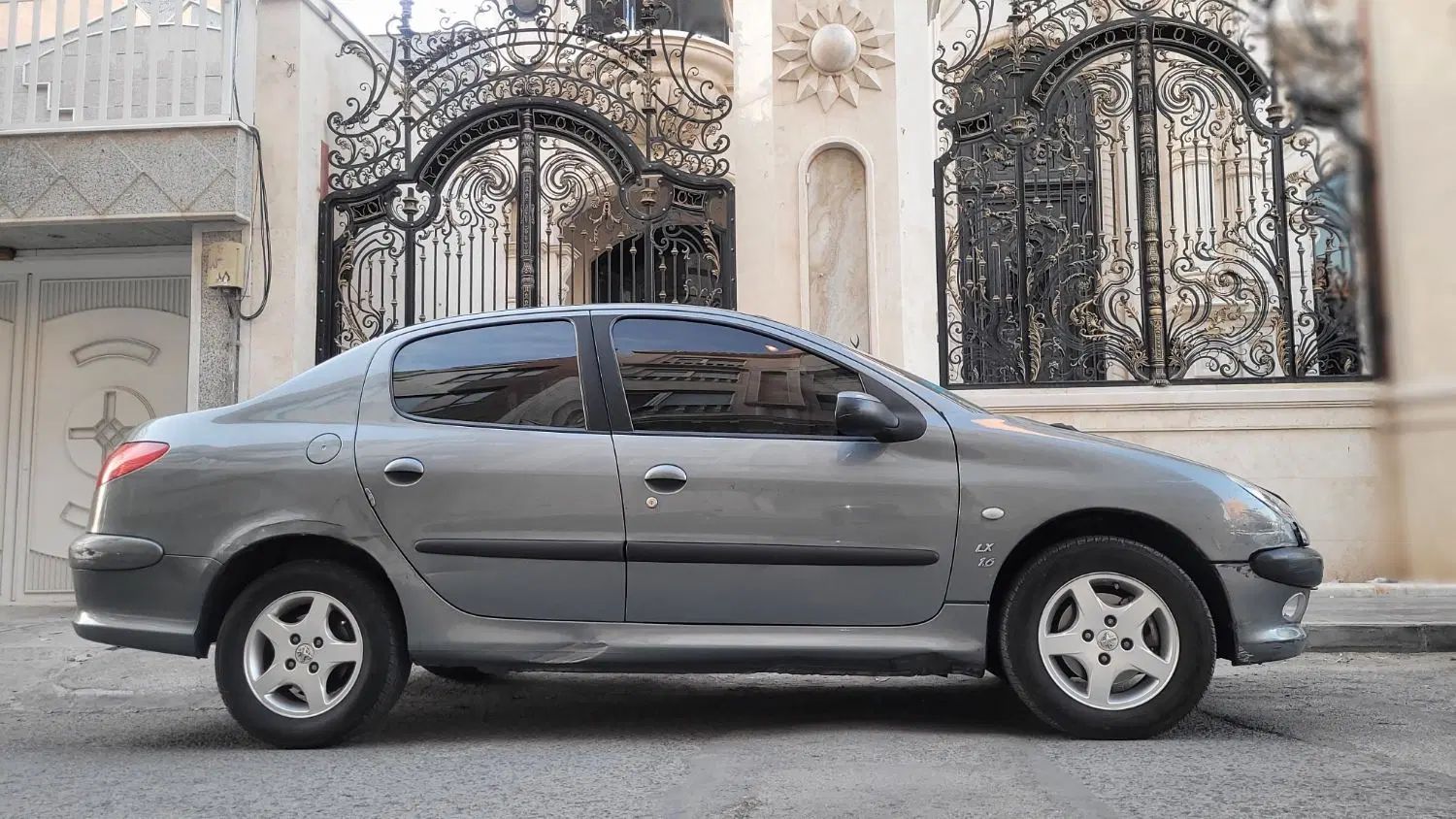 پژو ۲۰۶ صندوق دار v8 - 1388