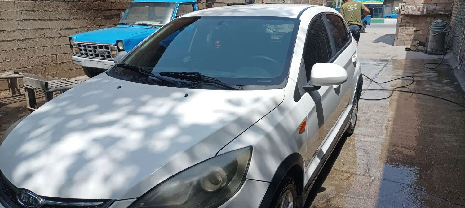 ام وی ام 315 هاچ بک اسپرت لاکچری - 1396