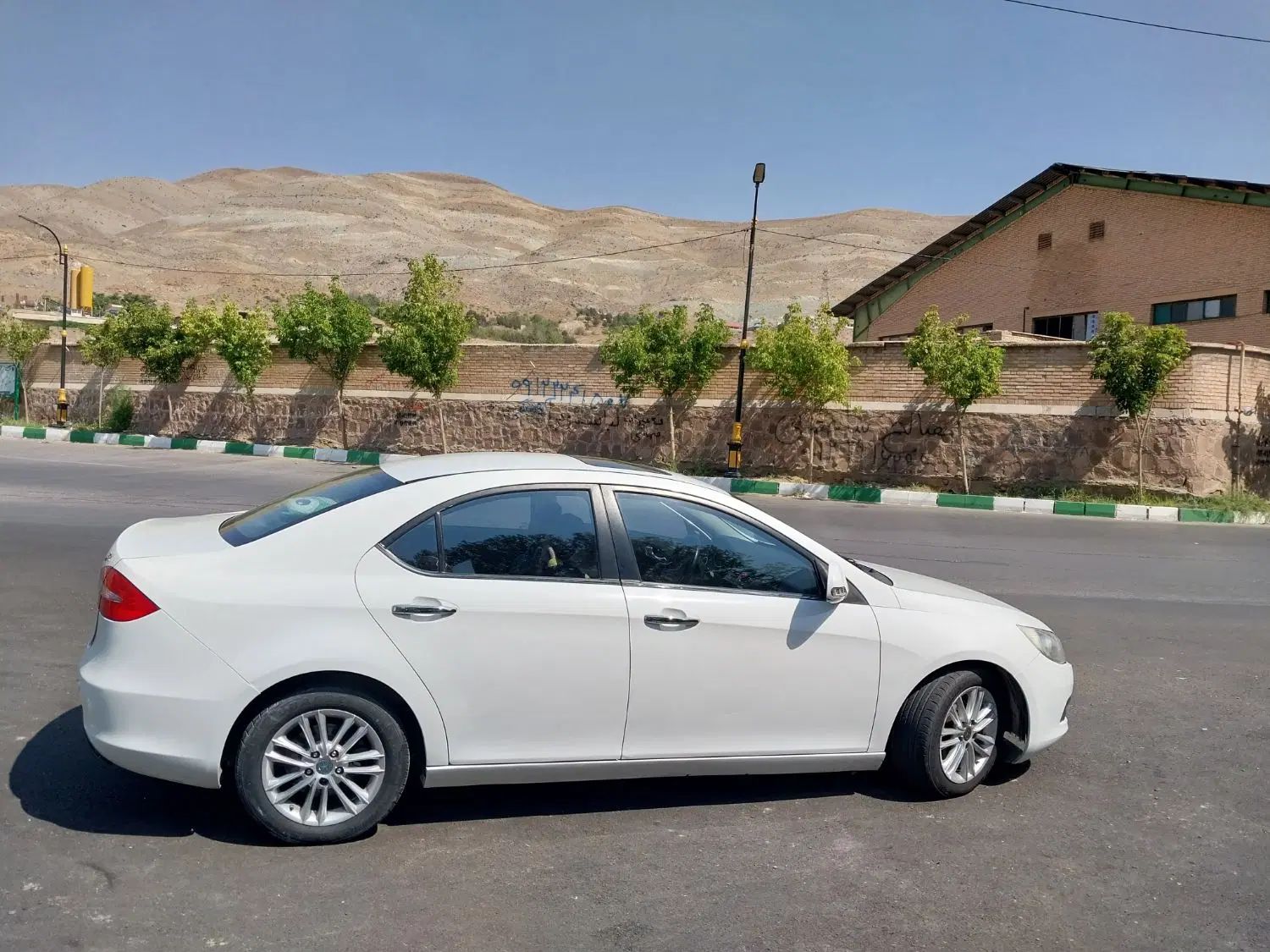 خودرو جک، J5 آگهی ann_20040093