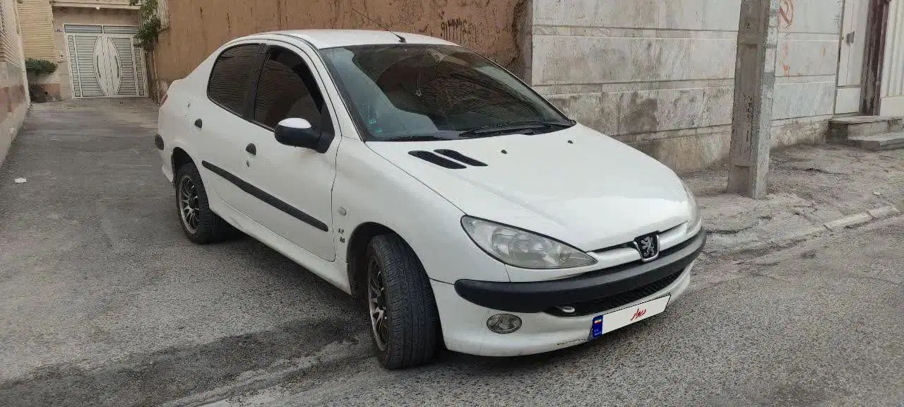 پژو ۲۰۶ صندوق دار v8 - 1389