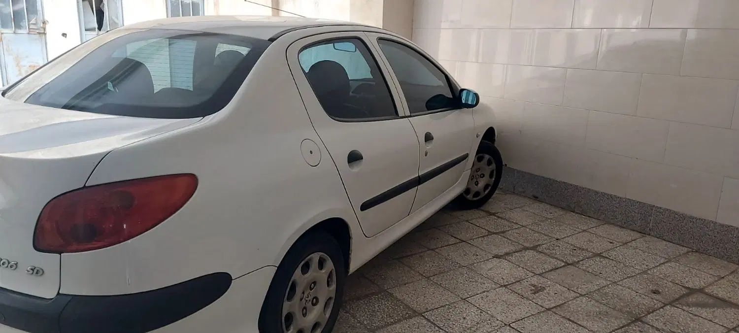 پژو ۲۰۶ صندوق دار v8 - 1396