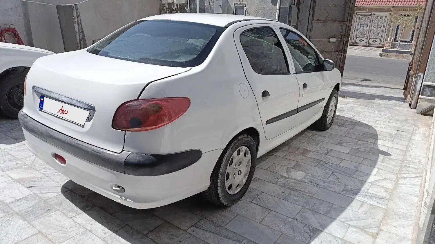 پژو ۲۰۶ صندوق دار v8 - 1399
