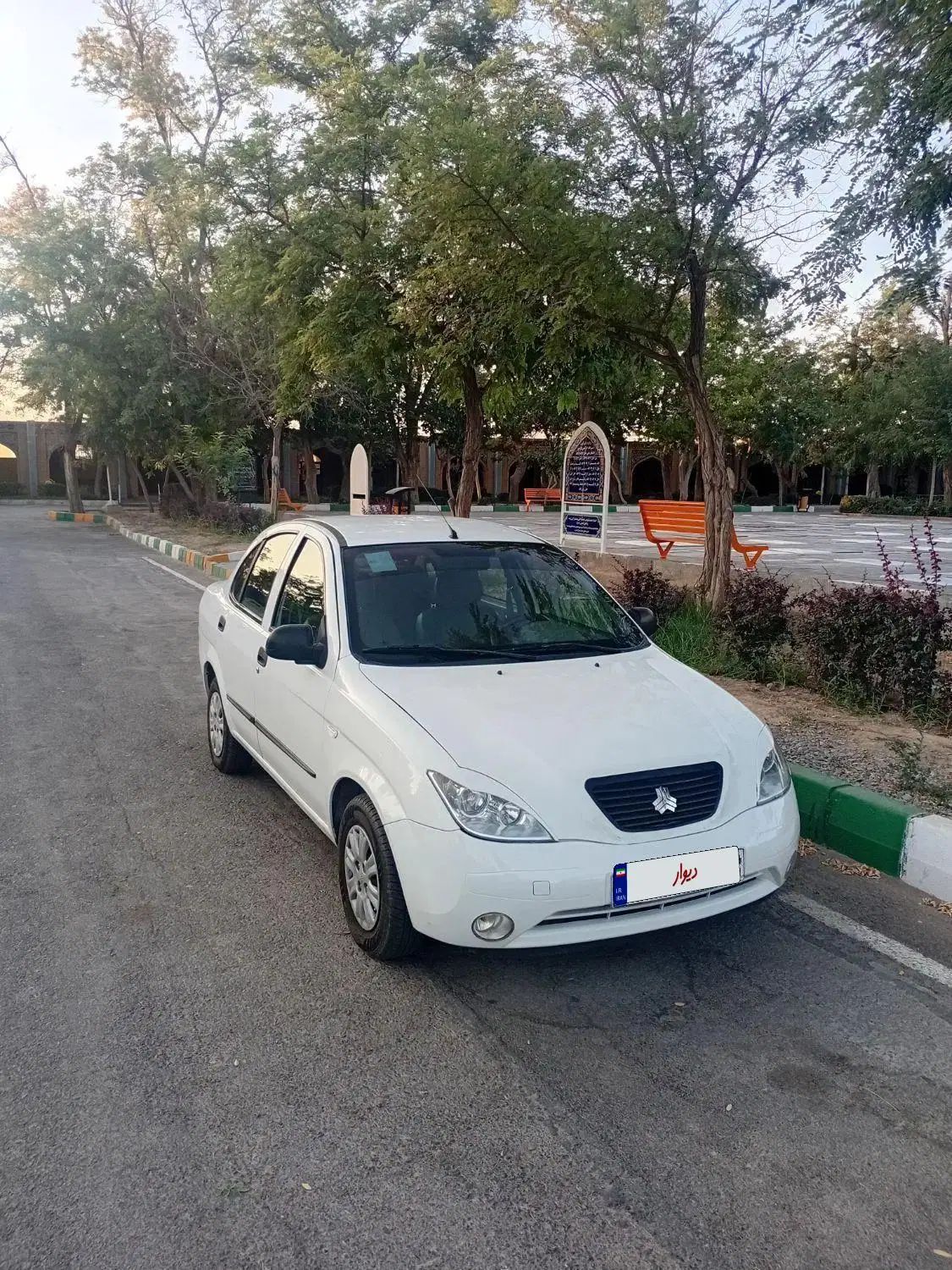 تیبا صندوق دار SX - 1398