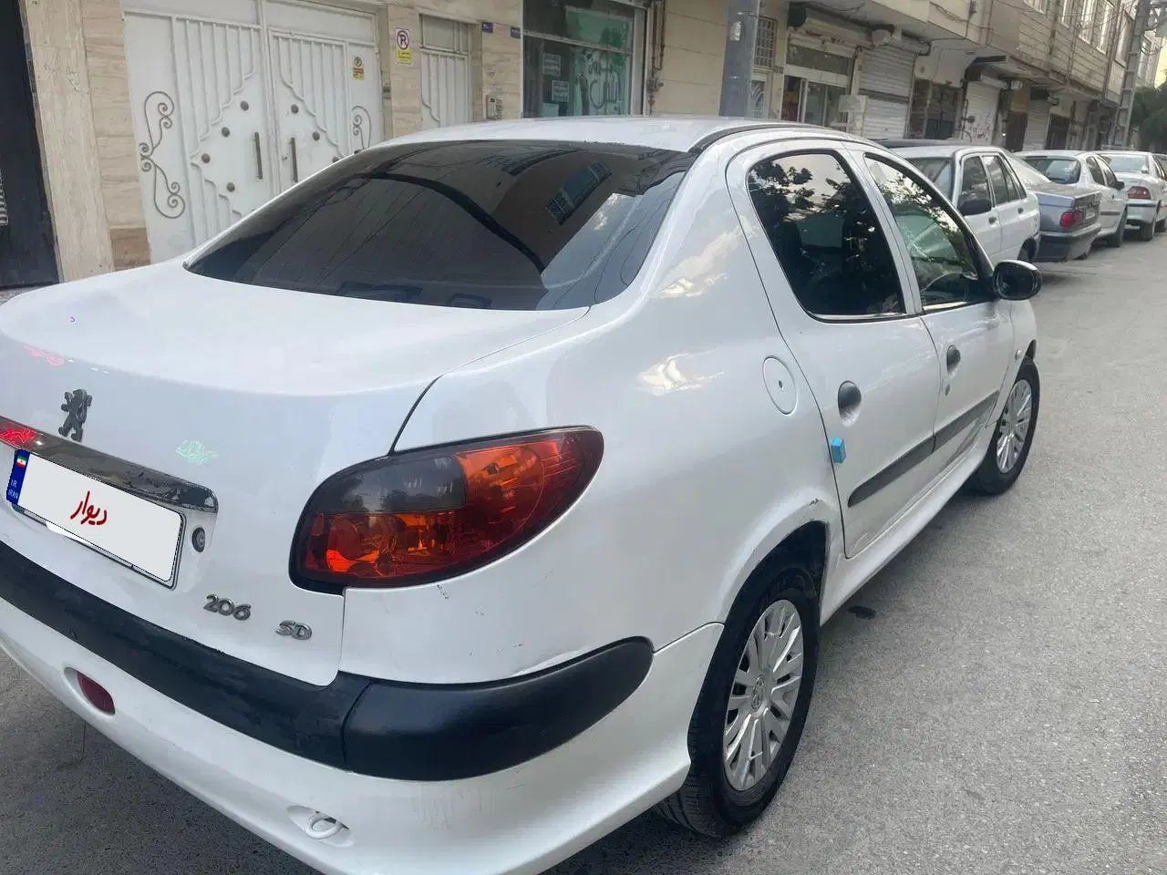 خودرو پژو، ۲۰۶ صندوق دار آگهی ann_20040953