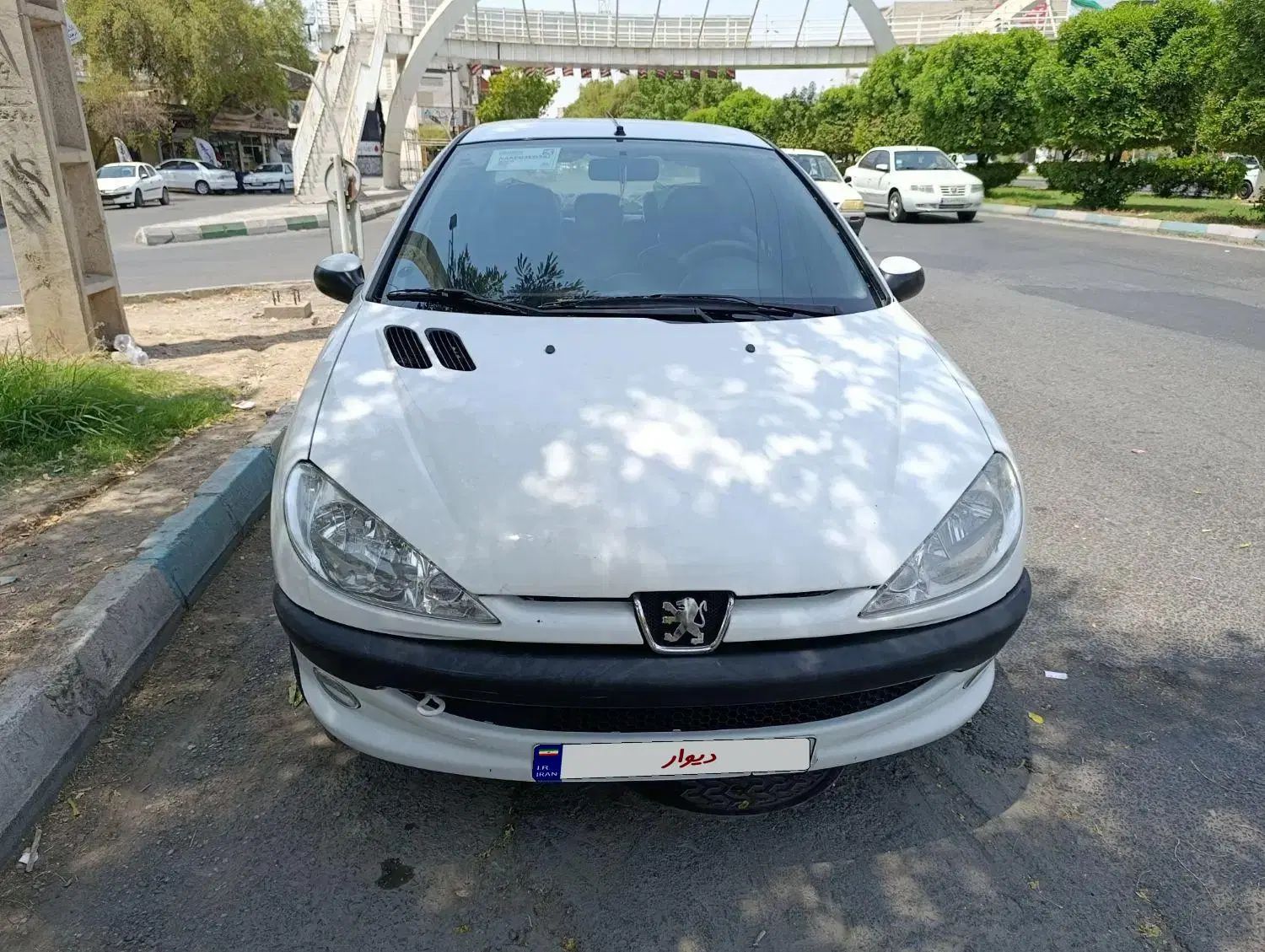 پژو ۲۰۶ صندوق دار v8 - 1396