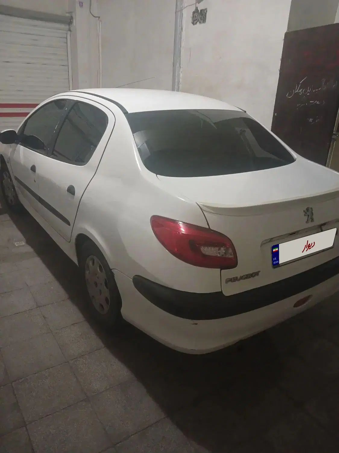 پژو ۲۰۶ صندوق دار v8 - 1391