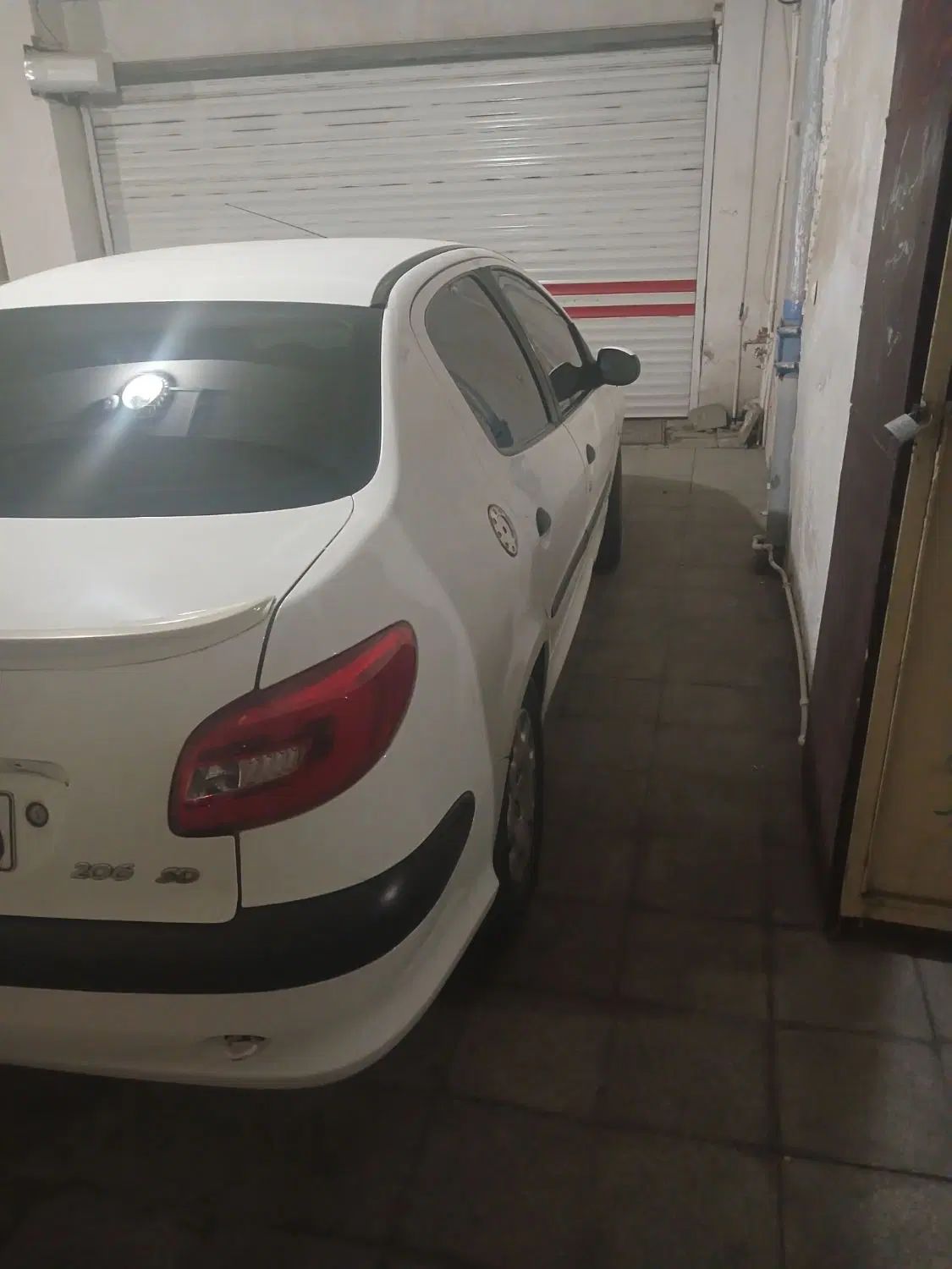 پژو ۲۰۶ صندوق دار v8 - 1391