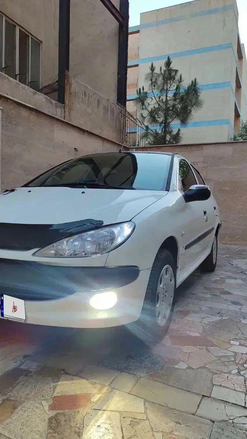 خودرو پژو، ۲۰۶ صندوق دار آگهی ann_20042046