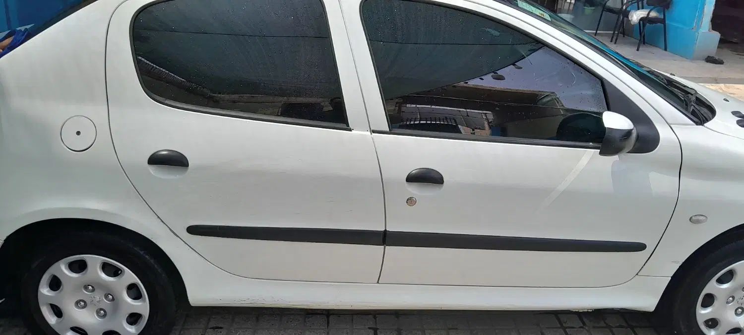 پژو ۲۰۶ صندوق دار v8 - 1390