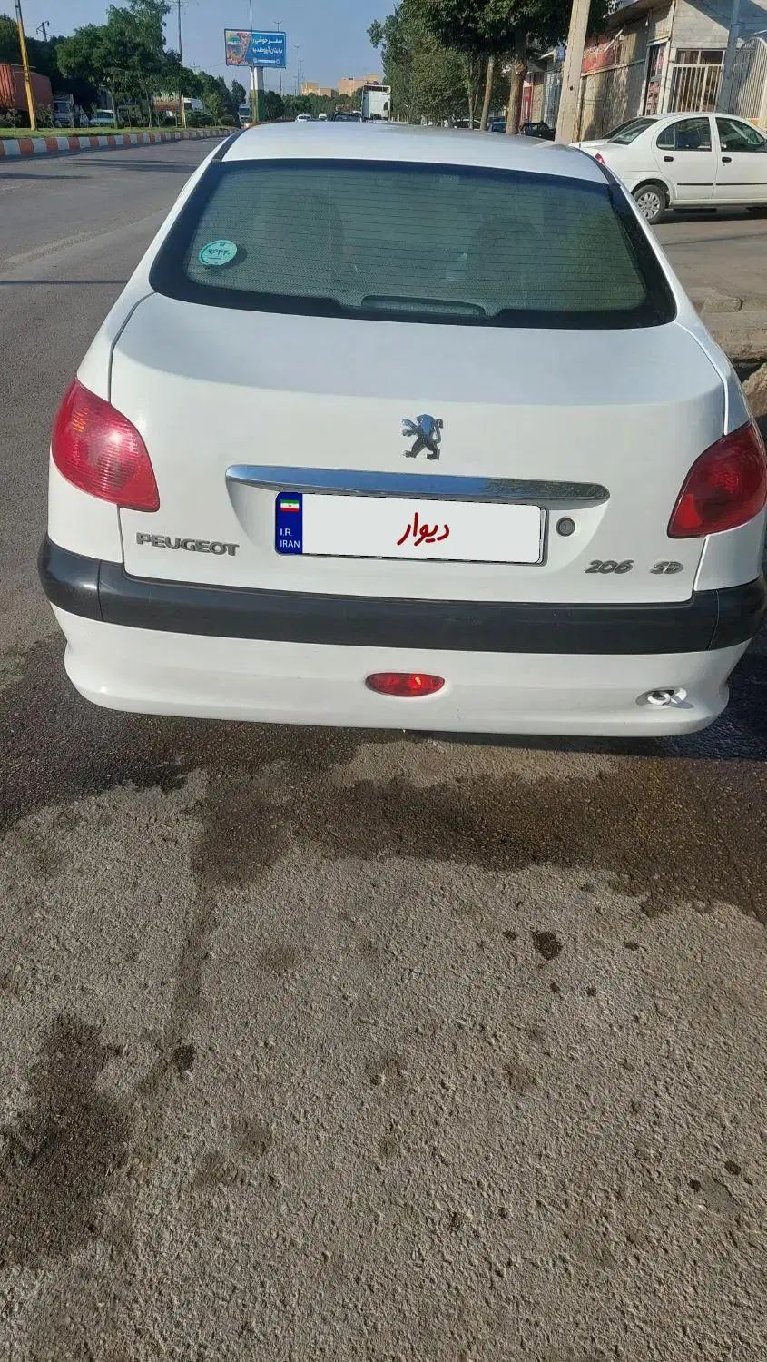 پژو ۲۰۶ صندوق دار v8 - 1399