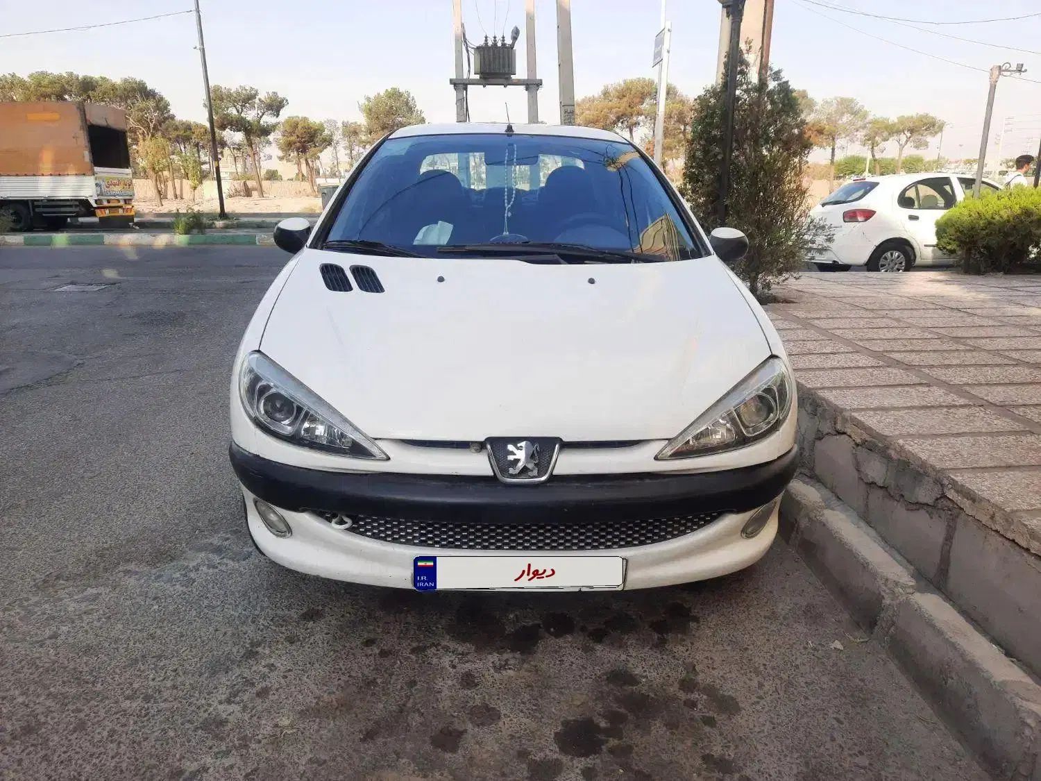 خودرو پژو، ۲۰۶ صندوق دار آگهی ann_20042542