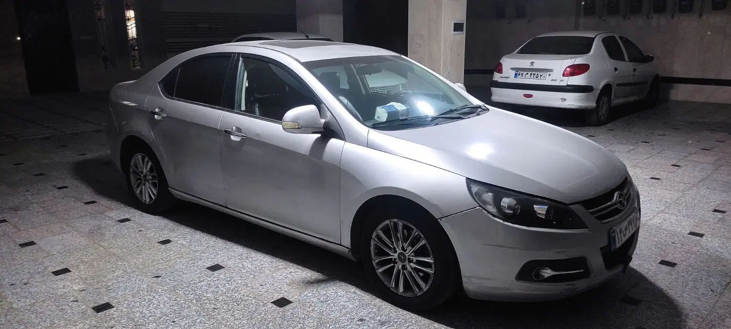 جک J5 اتوماتیک - 1395