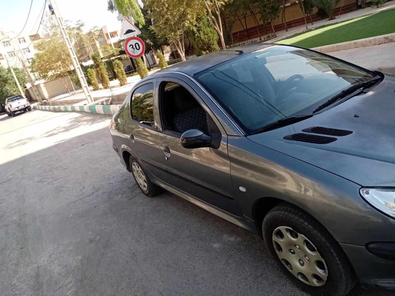پژو ۲۰۶ صندوق دار v20 - 1390