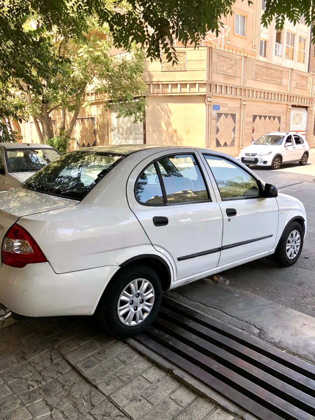 تیبا صندوق دار SX - 1396