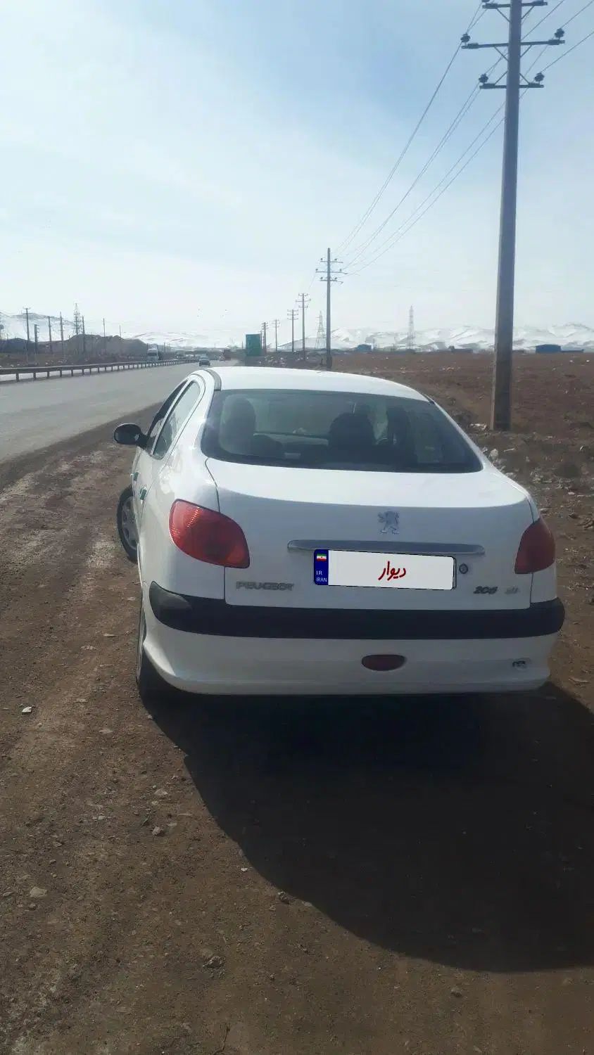 پژو ۲۰۶ صندوق دار v8 - 1395