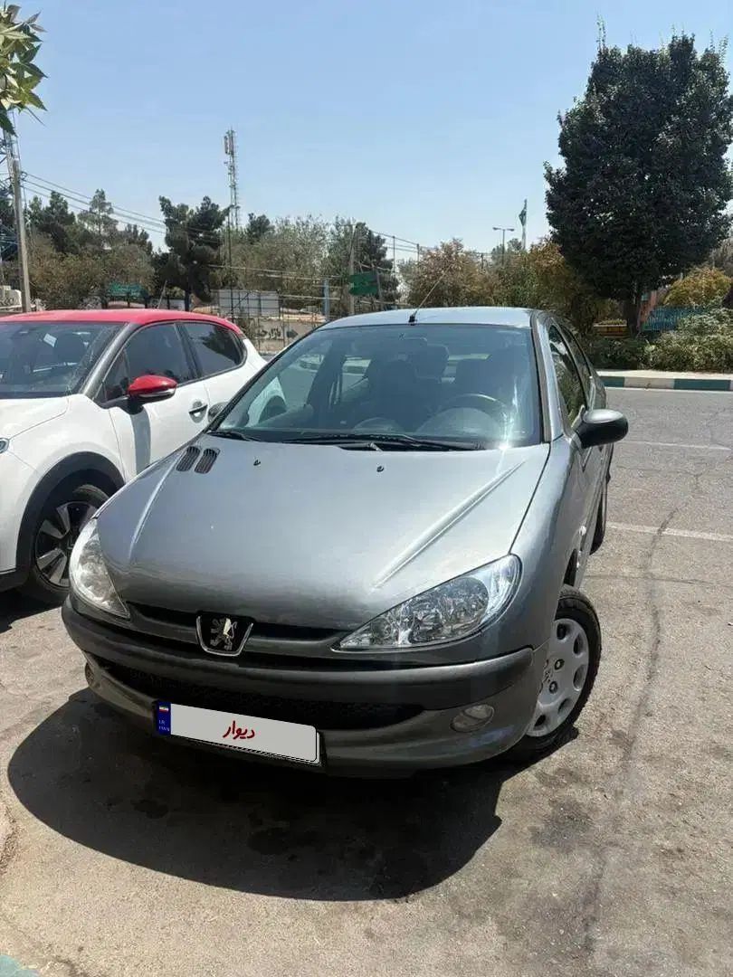 پژو ۲۰۶ صندوق دار v8 - 1391