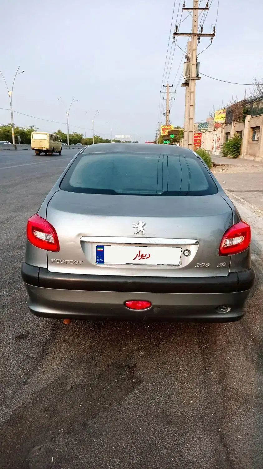 پژو ۲۰۶ صندوق دار v8 - 1386