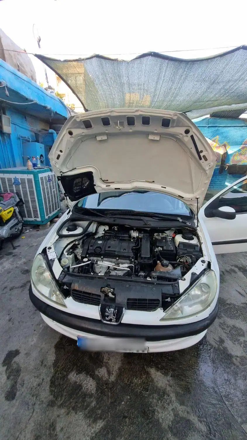 پژو ۲۰۶ صندوق دار v8 - 1394