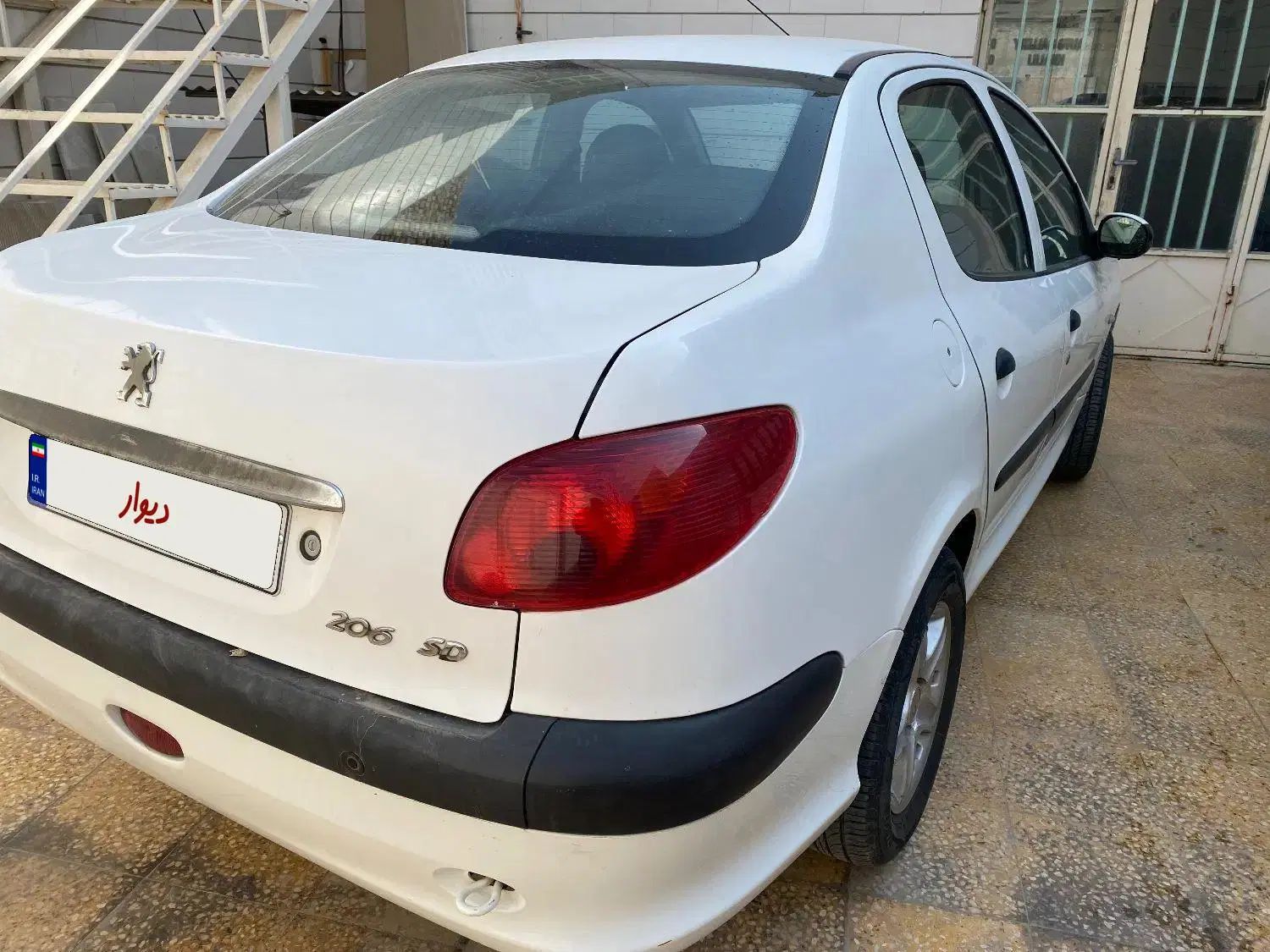پژو ۲۰۶ صندوق دار v8 - 1396