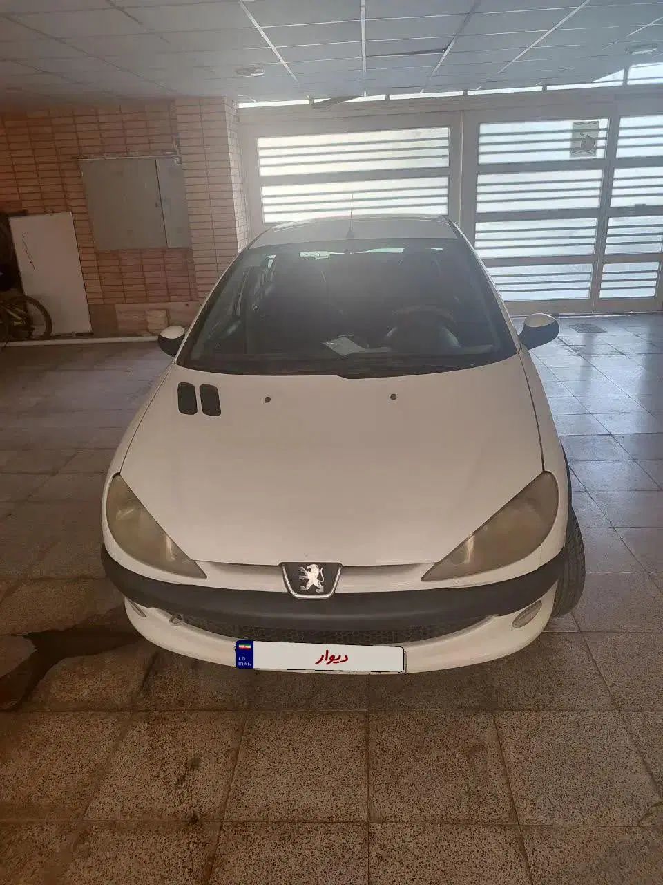 پژو ۲۰۶ صندوق دار v8 - 1392