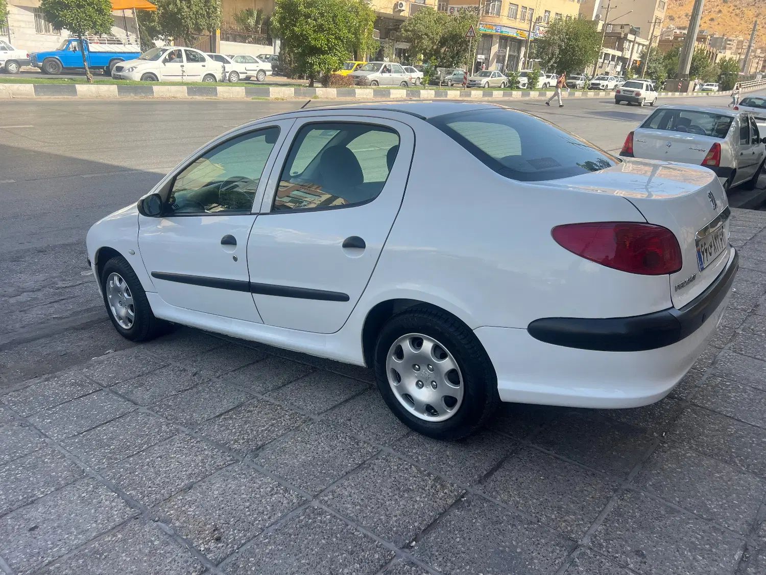 خودرو پژو، ۲۰۶ صندوق دار آگهی ann_20043526