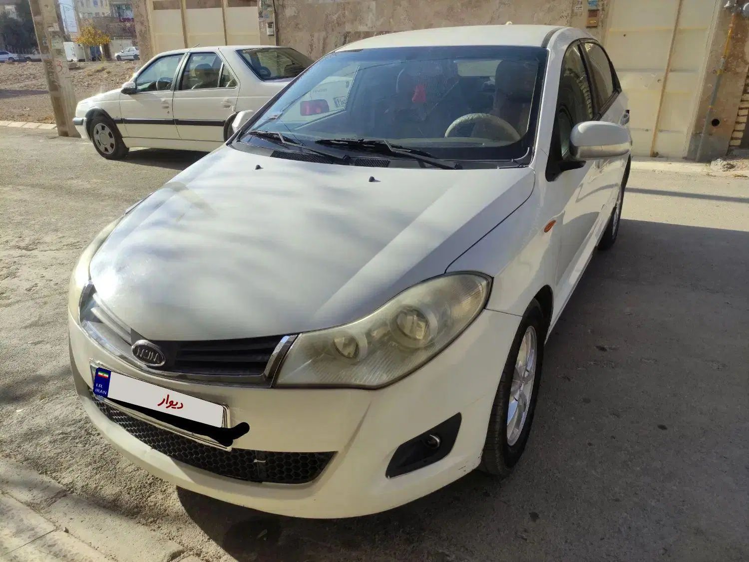 خودرو ام وی ام، 315 صندوقدار آگهی ann_20043982
