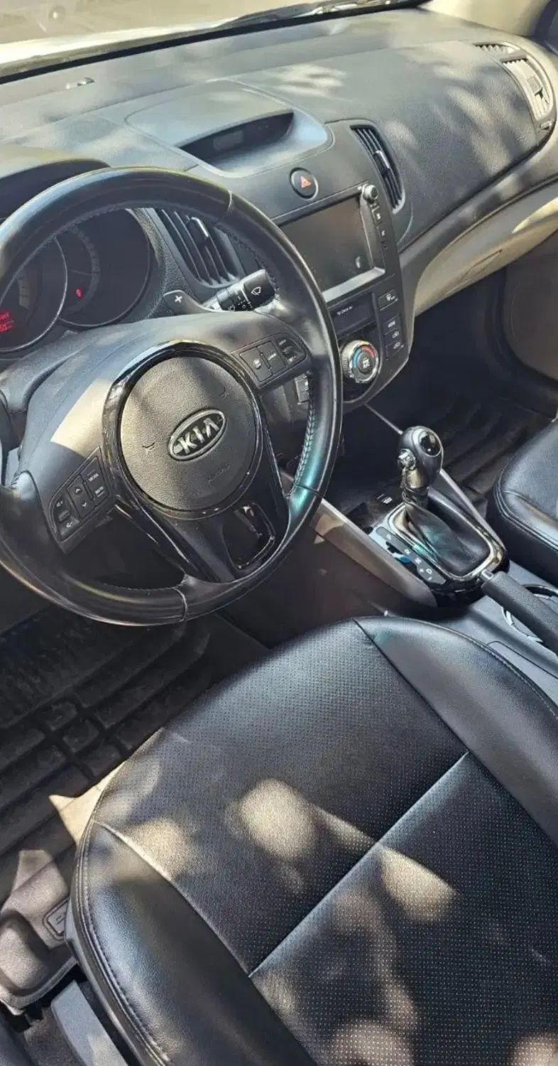 کیا سراتو 2.0 لیتر اتوماتیک GT لاین - 2018