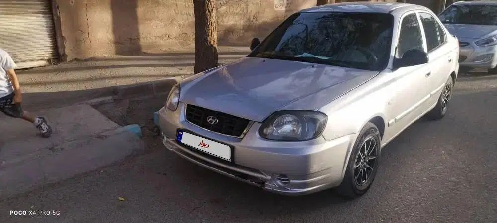 هیوندای ورنا دنده‌ ای - 1384