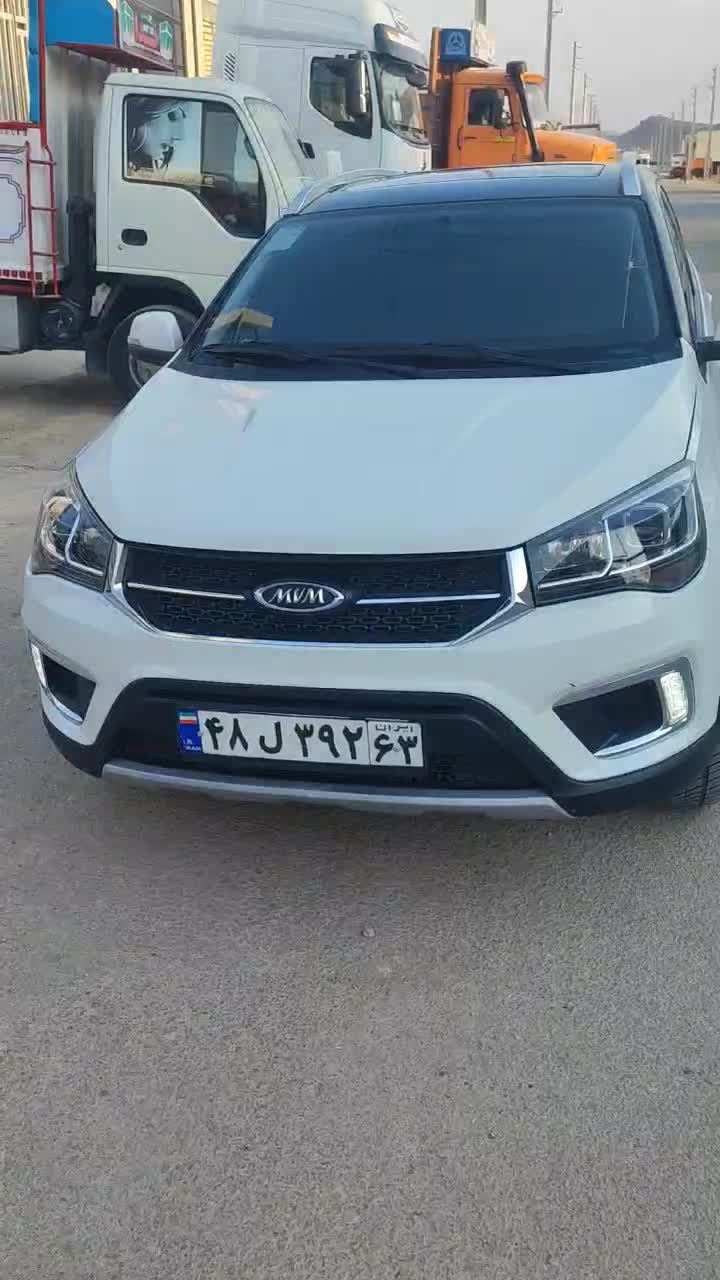 ام وی ام X22 دنده‌ای لاکچری - 1399