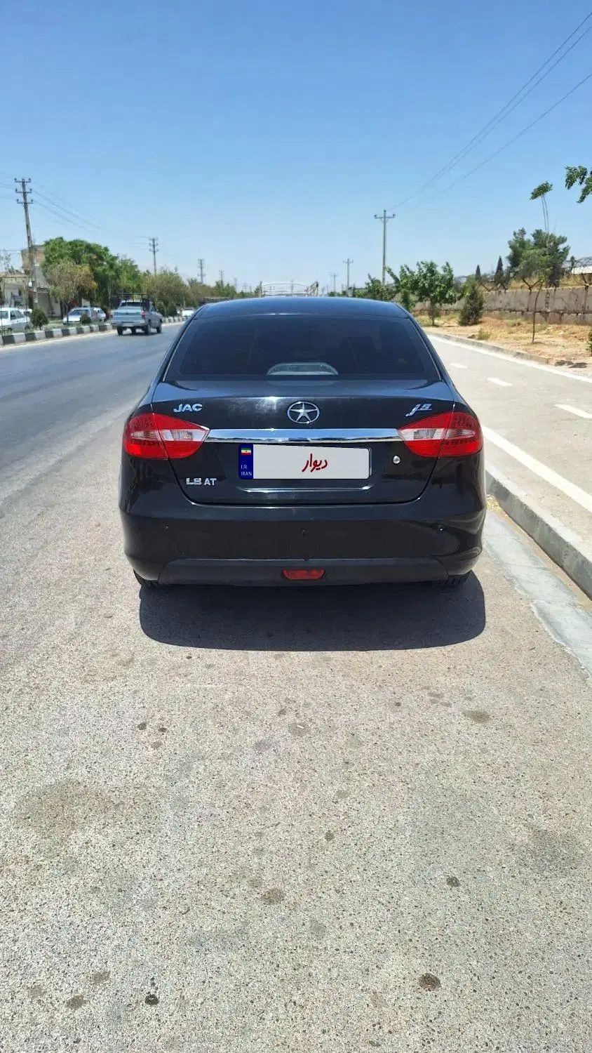 خودرو جک، J5 آگهی ann_20044933