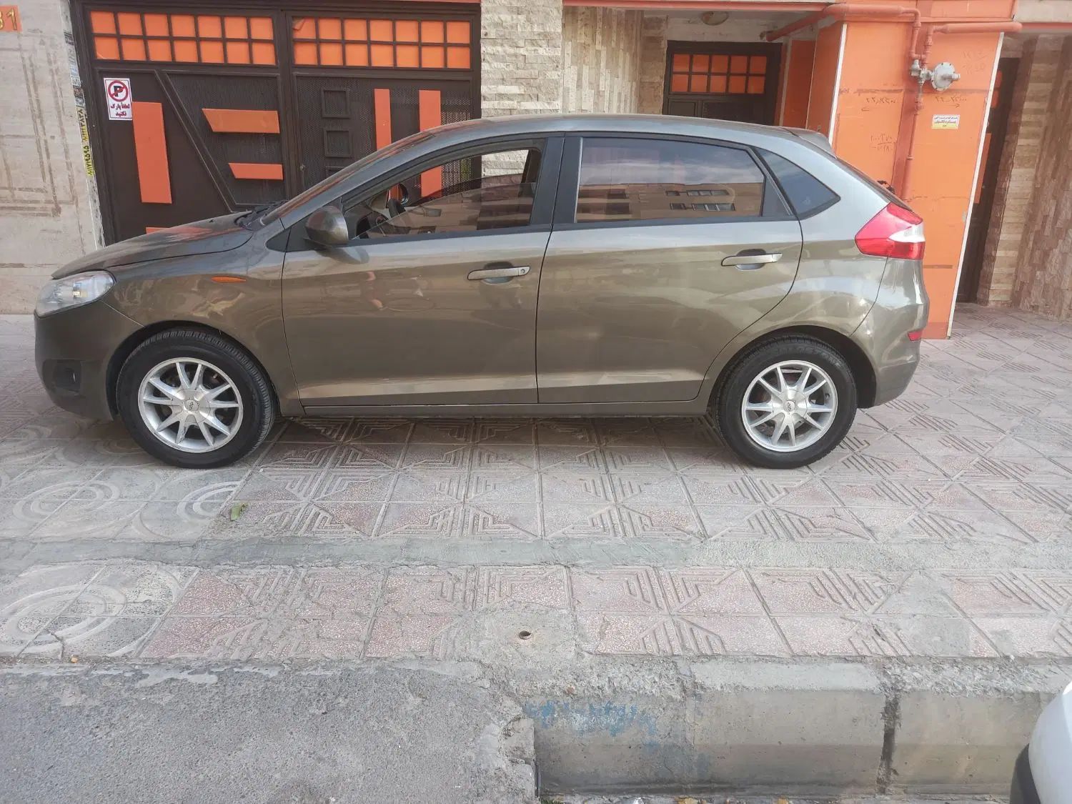 ام وی ام 315 هاچ بک ساده دنده ای - 1392