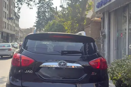 جک S3 اتوماتیک - 1402