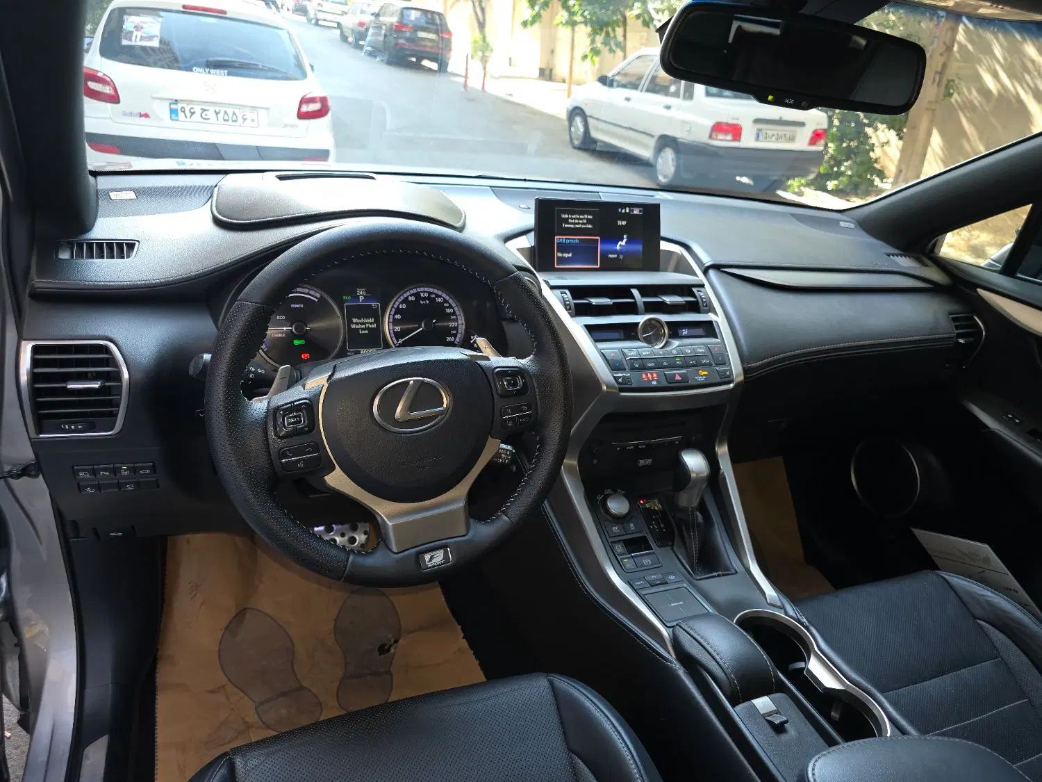 لکسوس NX هیبرید 300H - 2017