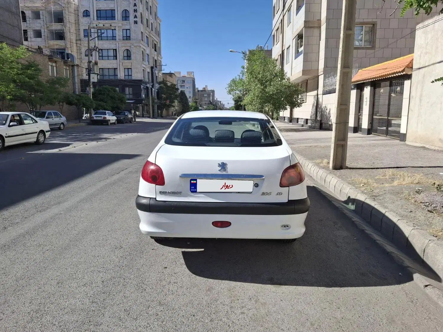 پژو ۲۰۶ صندوق دار v8 - 1394