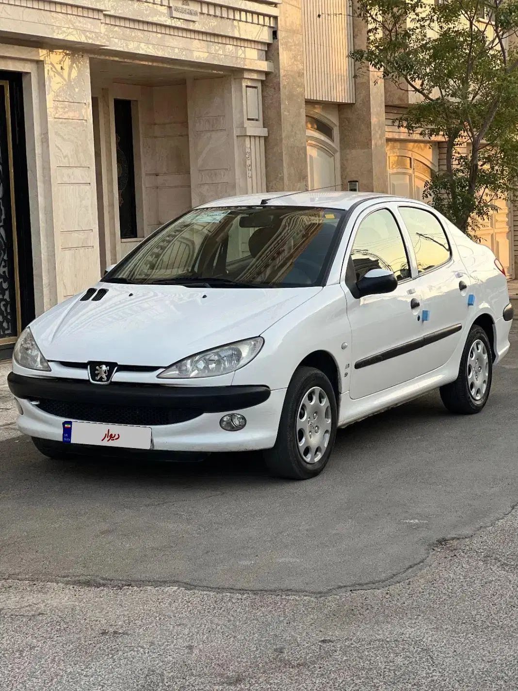 پژو ۲۰۶ صندوق دار v8 - 1391