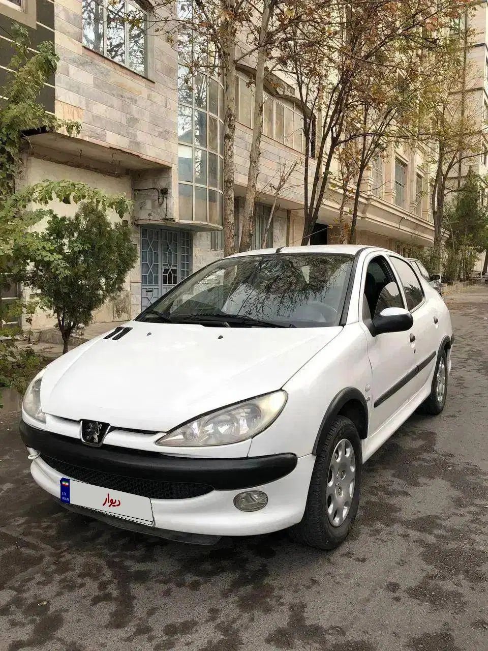 پژو ۲۰۶ صندوق دار v8 - 1390