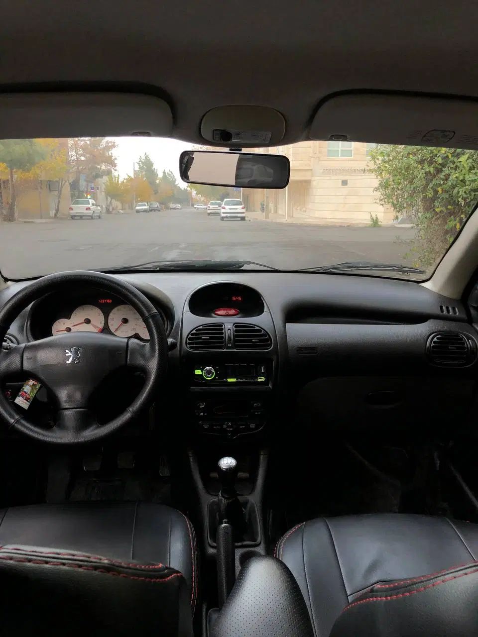پژو ۲۰۶ صندوق دار v8 - 1390