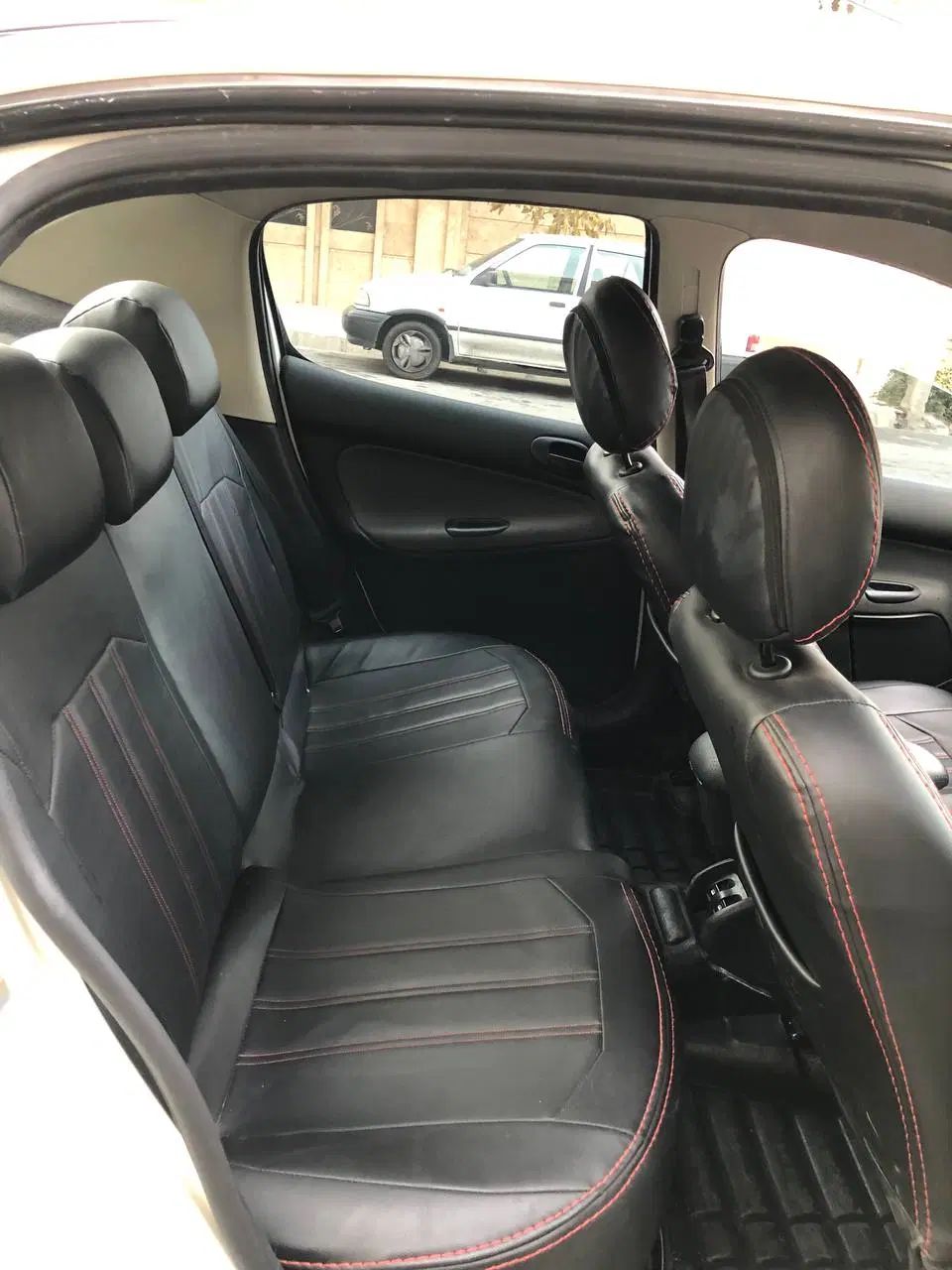 پژو ۲۰۶ صندوق دار v8 - 1390