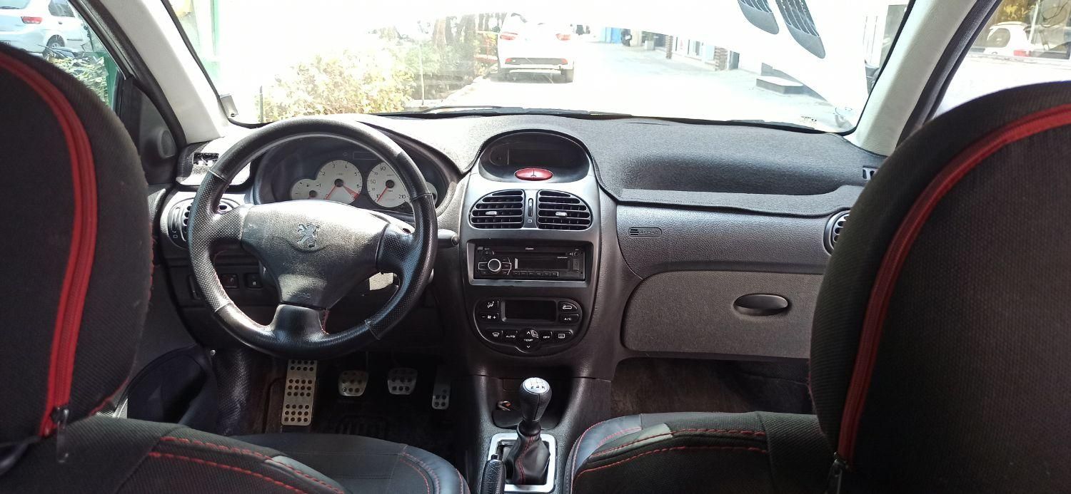پژو ۲۰۶ صندوق دار v8 - 1393